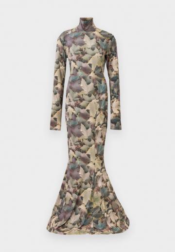 Длинное платье