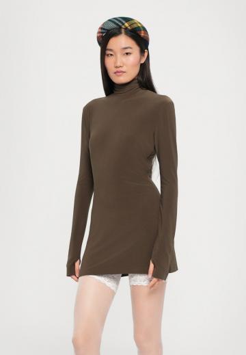 Короткое платье