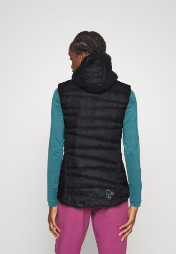 Пуховой жилет