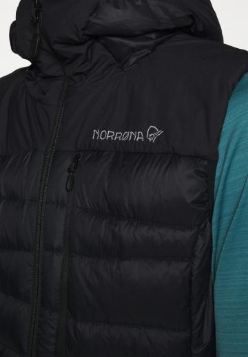 Пуховой жилет