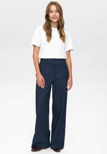 Свободные джинсы