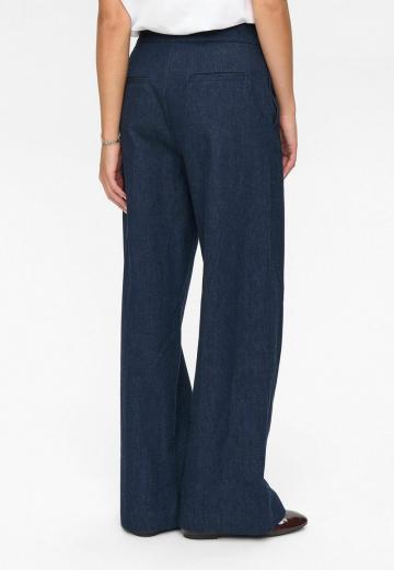 Свободные джинсы