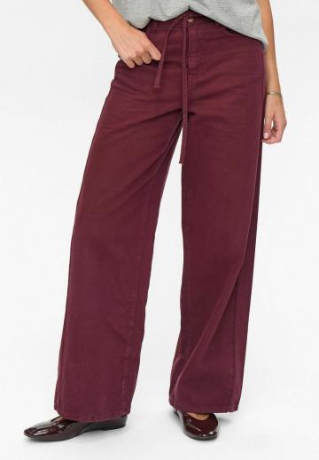 Свободные джинсы