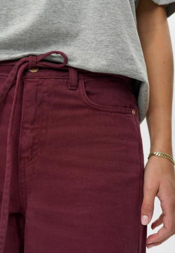 Свободные джинсы