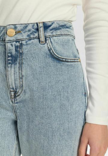Свободные джинсы