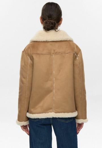 Зимняя куртка