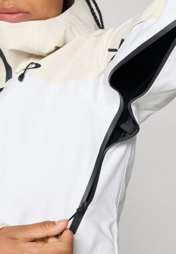 Спортивная куртка