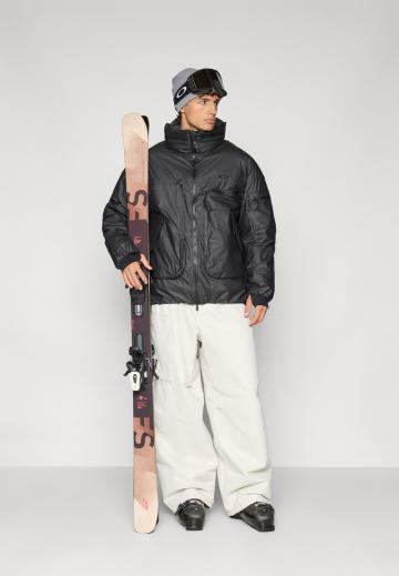 Сноубордическая куртка