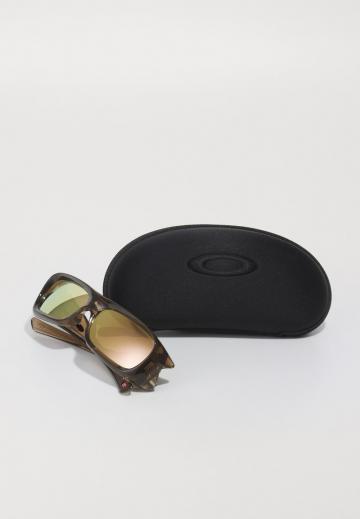 Солнечные очки