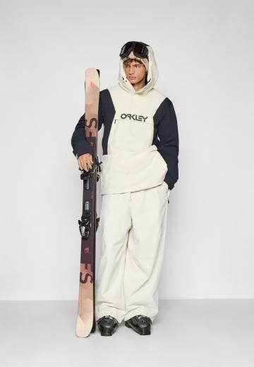 Сноубордическая куртка