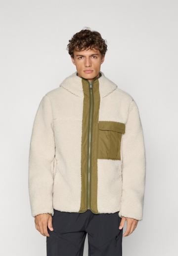 Флисовая куртка