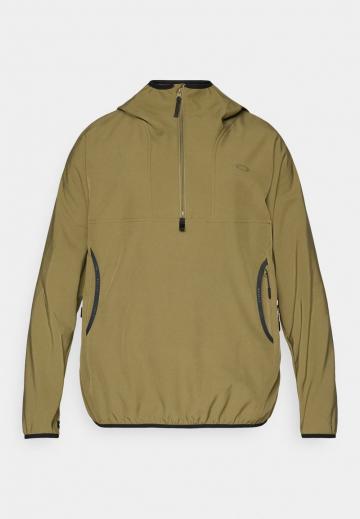 Спортивная куртка