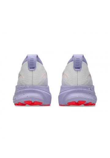 Беговые кроссовки