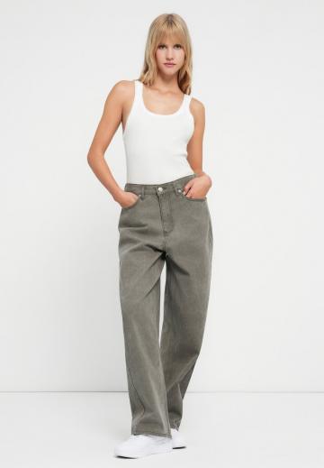 Свободные джинсы