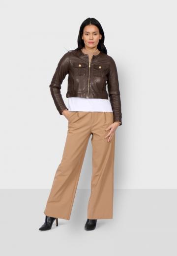 Короткая куртка