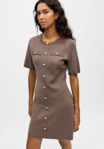 Вязаное платье