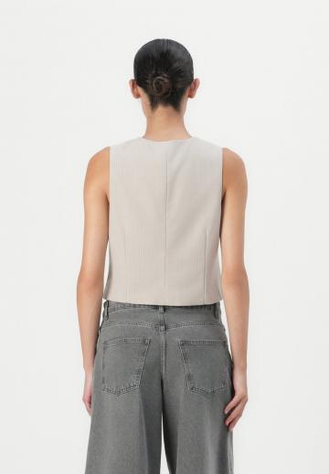 Джинсовая жилетка