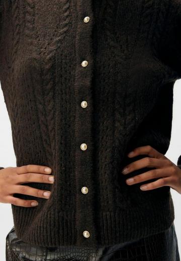 Жаккардовая вязаная кофта