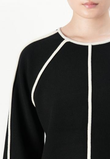 Пуловер в полоску