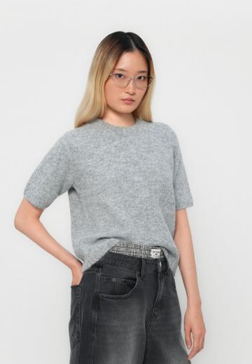 Пуловер с коротким рукавом