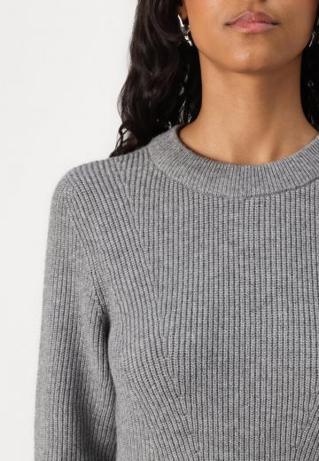 Вязаное платье