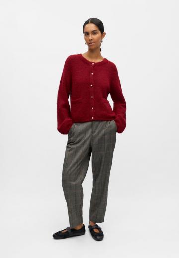 Жаккардовая вязаная кофта