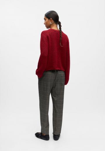 Жаккардовая вязаная кофта