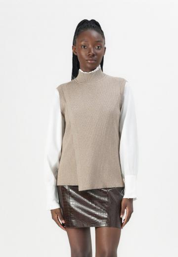 Пуловер без рукавов