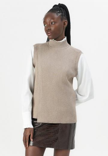 Пуловер без рукавов