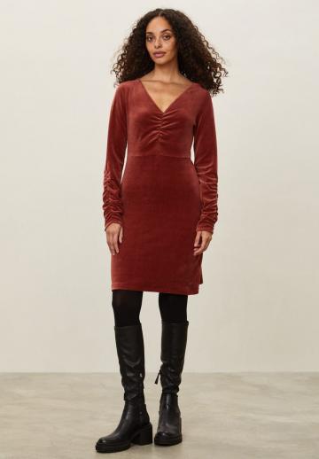 Короткое платье