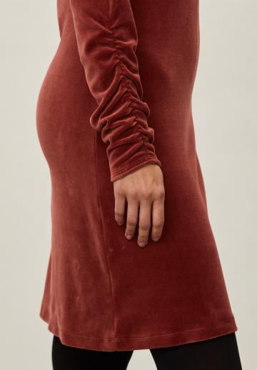 Короткое платье