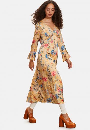 Летнее платье