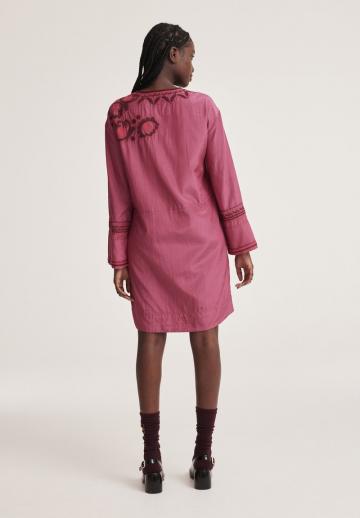 Короткое платье