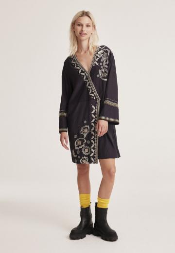 Короткое платье