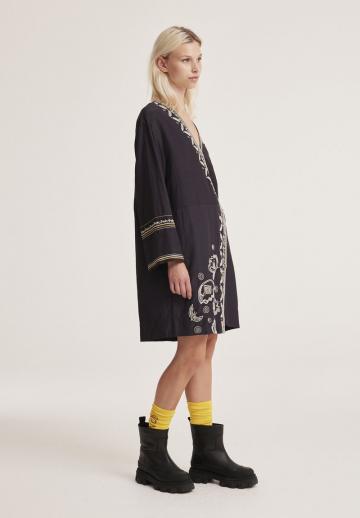 Короткое платье