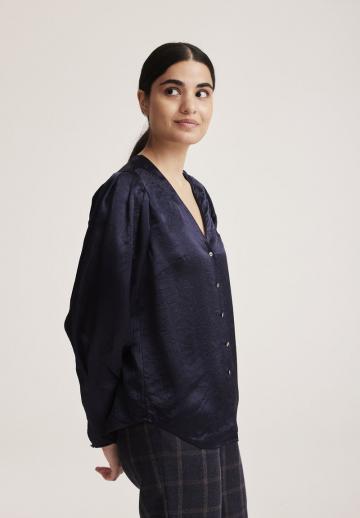 Длинная блузка