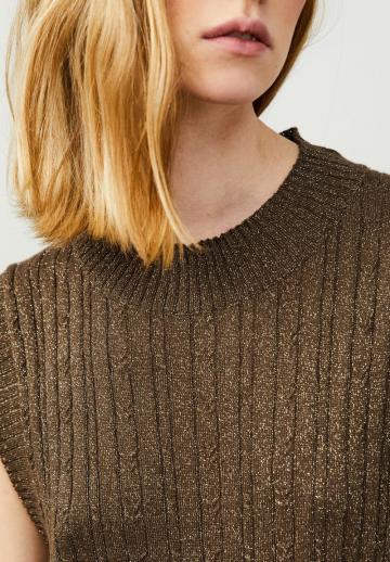 Вязаное платье