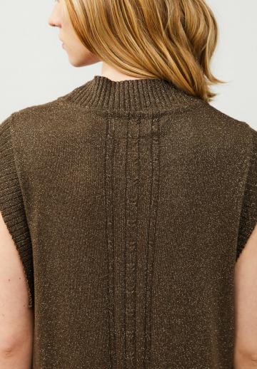 Вязаное платье