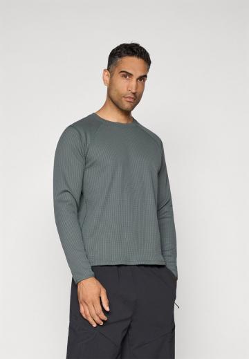 Спортивная майка