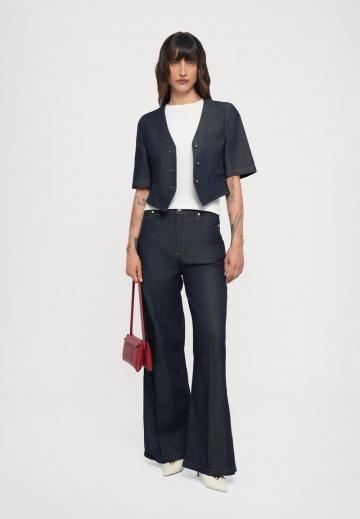 Джинсовая жилетка