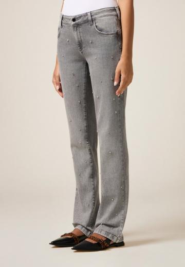 Прямые джинсы