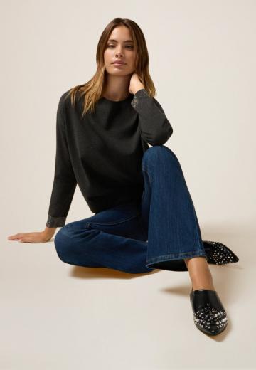 Прямые джинсы