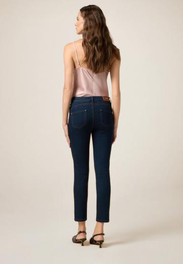 Короткие джинсы