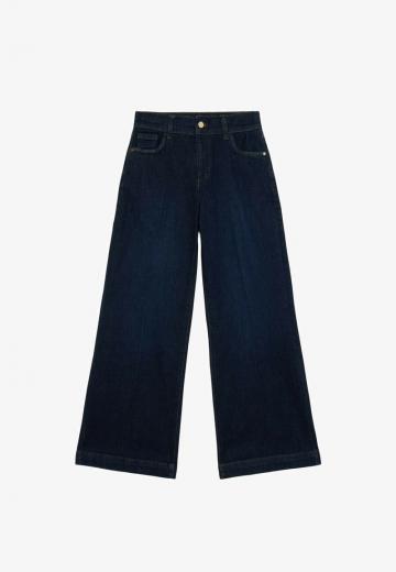 Клешеные джинсы