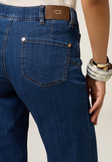 Короткие джинсы