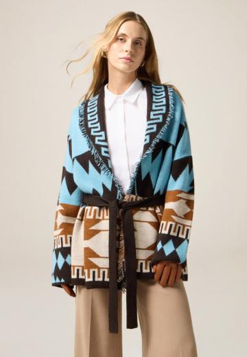 Жаккардовая вязаная кофта