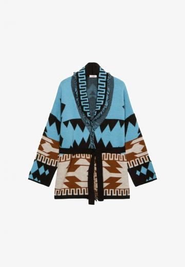 Жаккардовая вязаная кофта