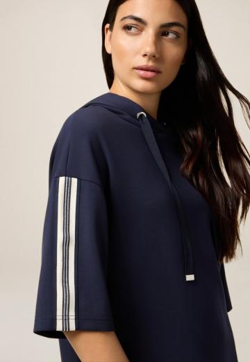 Пуловер с капюшоном