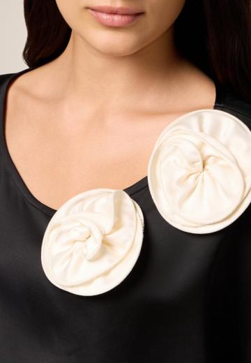 Атласная блузка