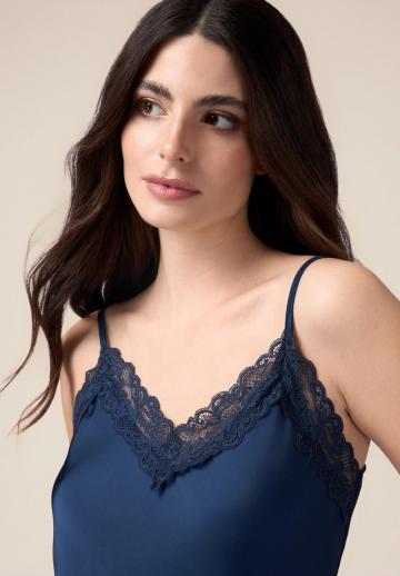 Топ на бретельках